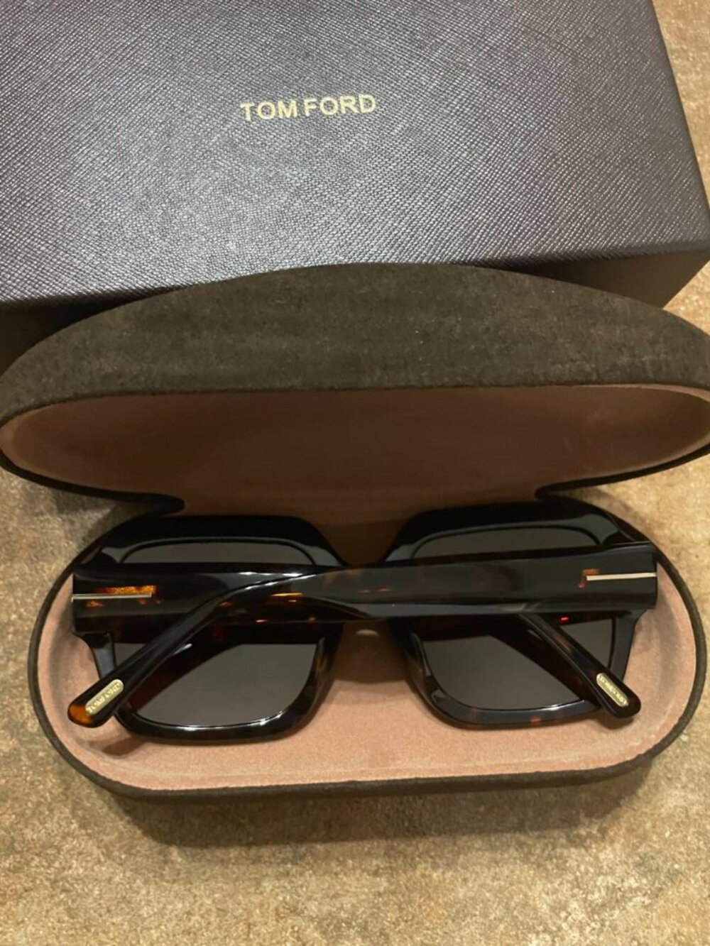 Tom Ford FT1082 Brown Tortoise Sunglasses - Picture 3 of 9